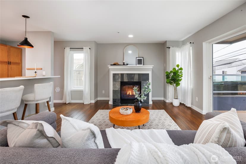 Property photo for 4409 California Avenue SW #203, Seattle photo 8