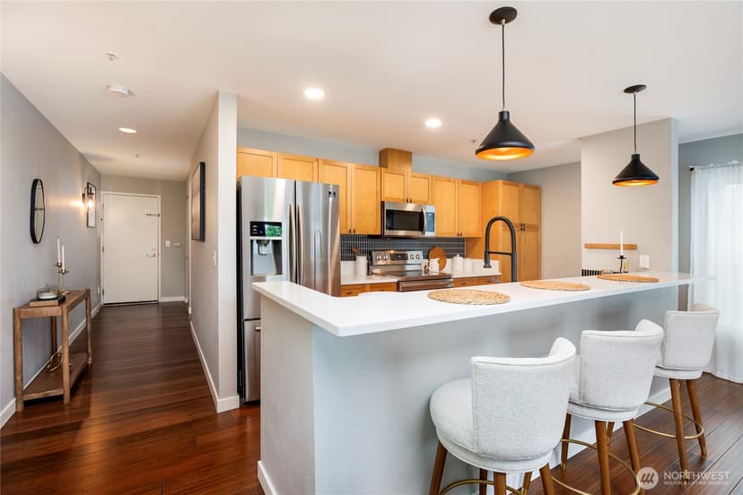 Property photo for 4409 California Avenue SW #203, Seattle photo 3