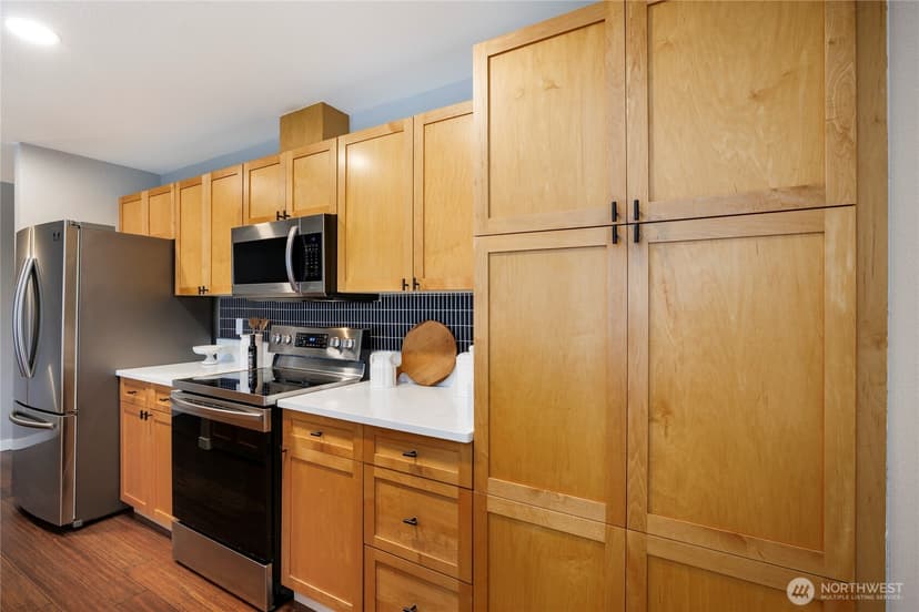 Property photo for 4409 California Avenue SW #203, Seattle photo 7