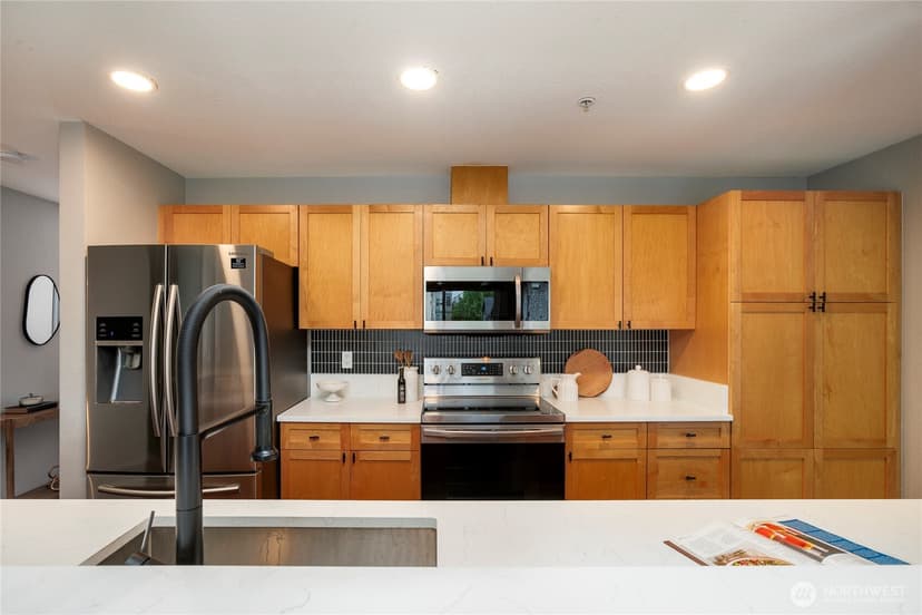 Property photo for 4409 California Avenue SW #203, Seattle photo 6