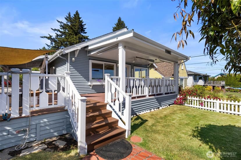 Property photo for 2708 E 10th Street, Bremerton photo 8