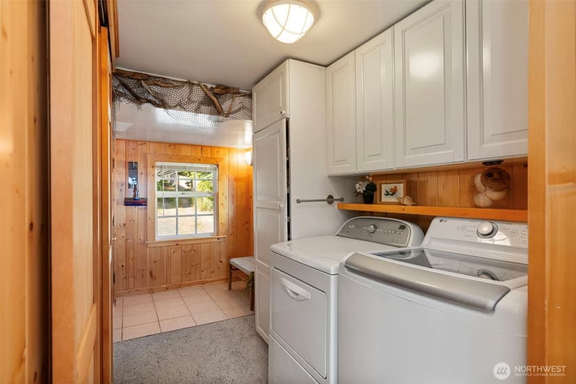 Property photo for 2708 E 10th Street, Bremerton photo 29
