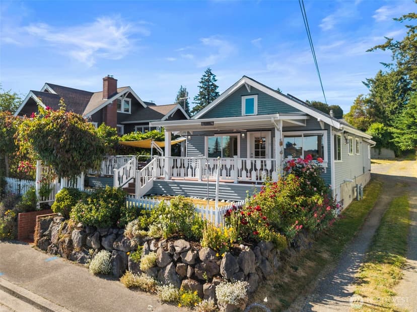 Property photo for 2708 E 10th Street, Bremerton photo 6