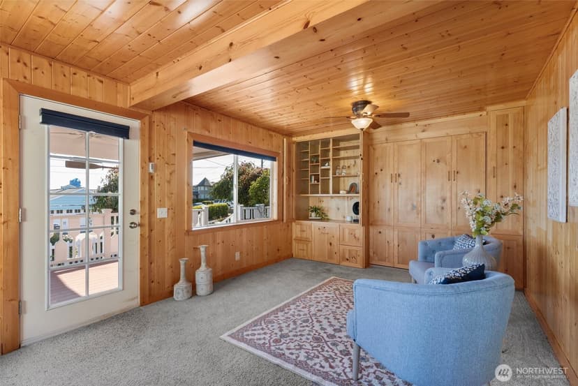 Property photo for 2708 E 10th Street, Bremerton photo 11