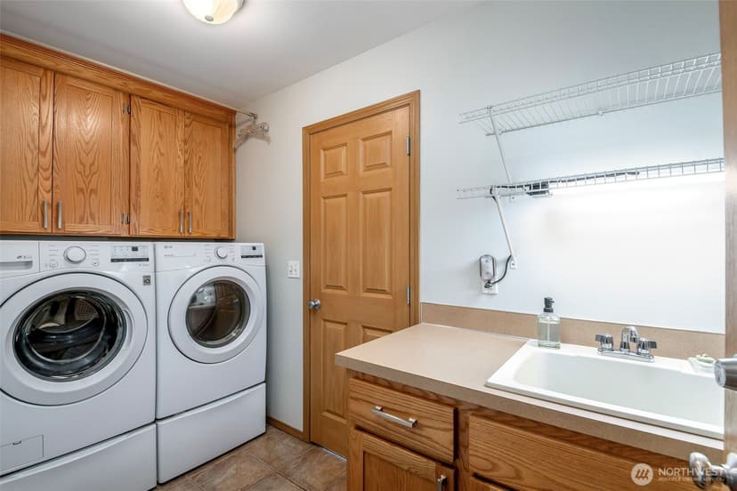 Property photo for 8214 70th Avenue Ct E, Puyallup photo 21