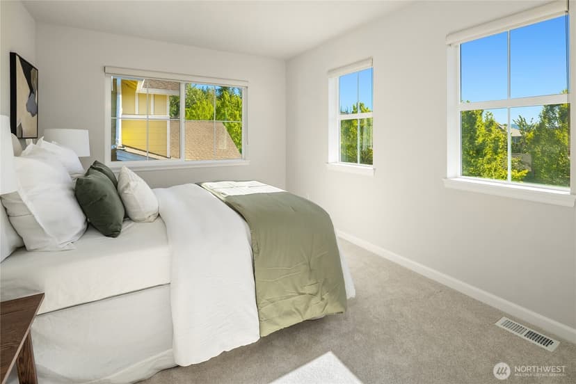 Property photo for 2496 33rd Avenue NE, Issaquah photo 22
