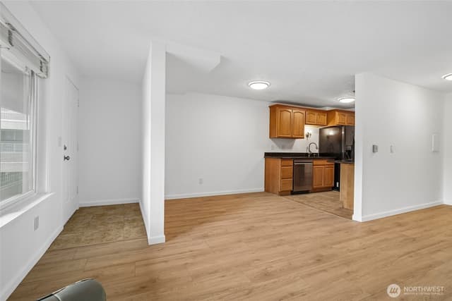 Property photo for 101 SW 119th Street #202, Seattle photo 4