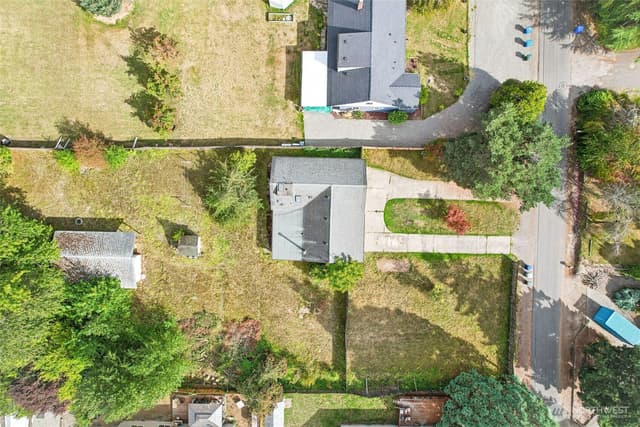 Property photo for 201 123rd Street E, Tacoma photo 5