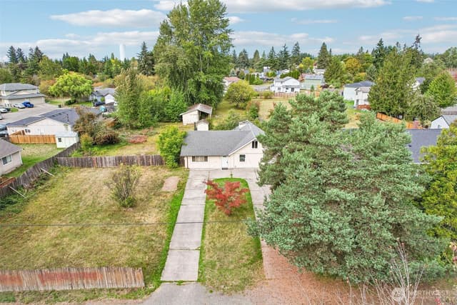Property photo for 201 123rd Street E, Tacoma photo 3