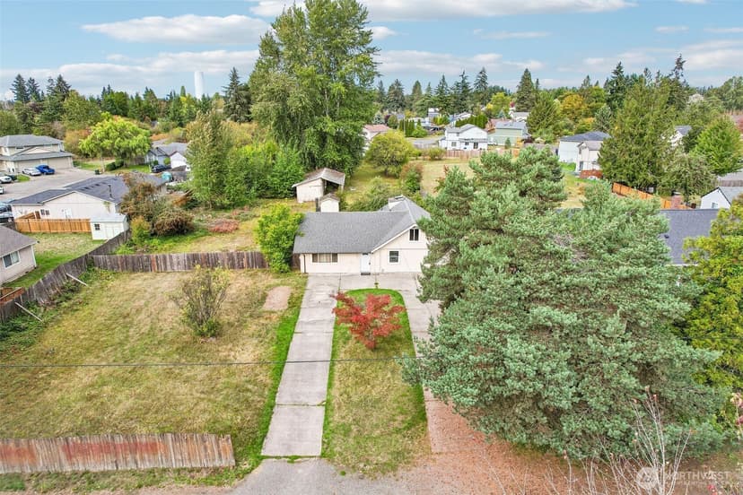 Property photo for 201 123rd Street E, Tacoma photo 3