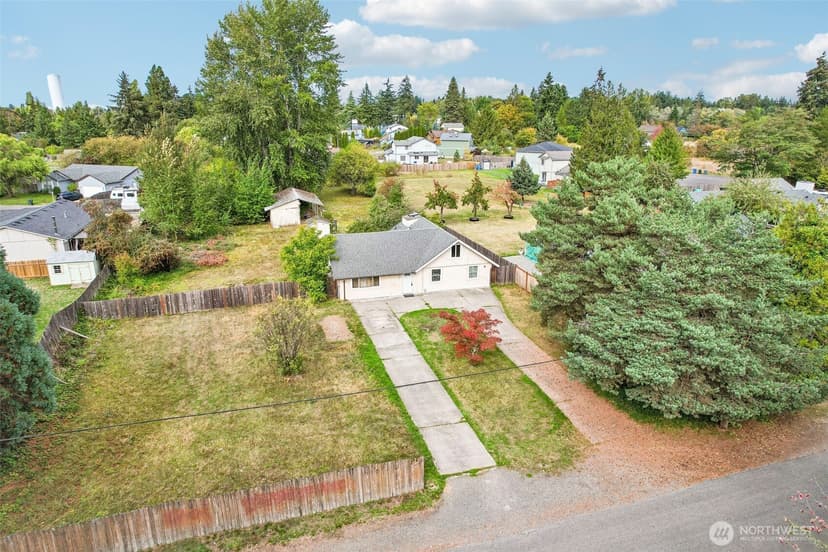 Property photo for 201 123rd Street E, Tacoma photo 4