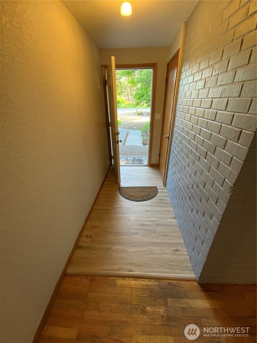 Property photo for 621 Brookdale Road E, Tacoma photo 3