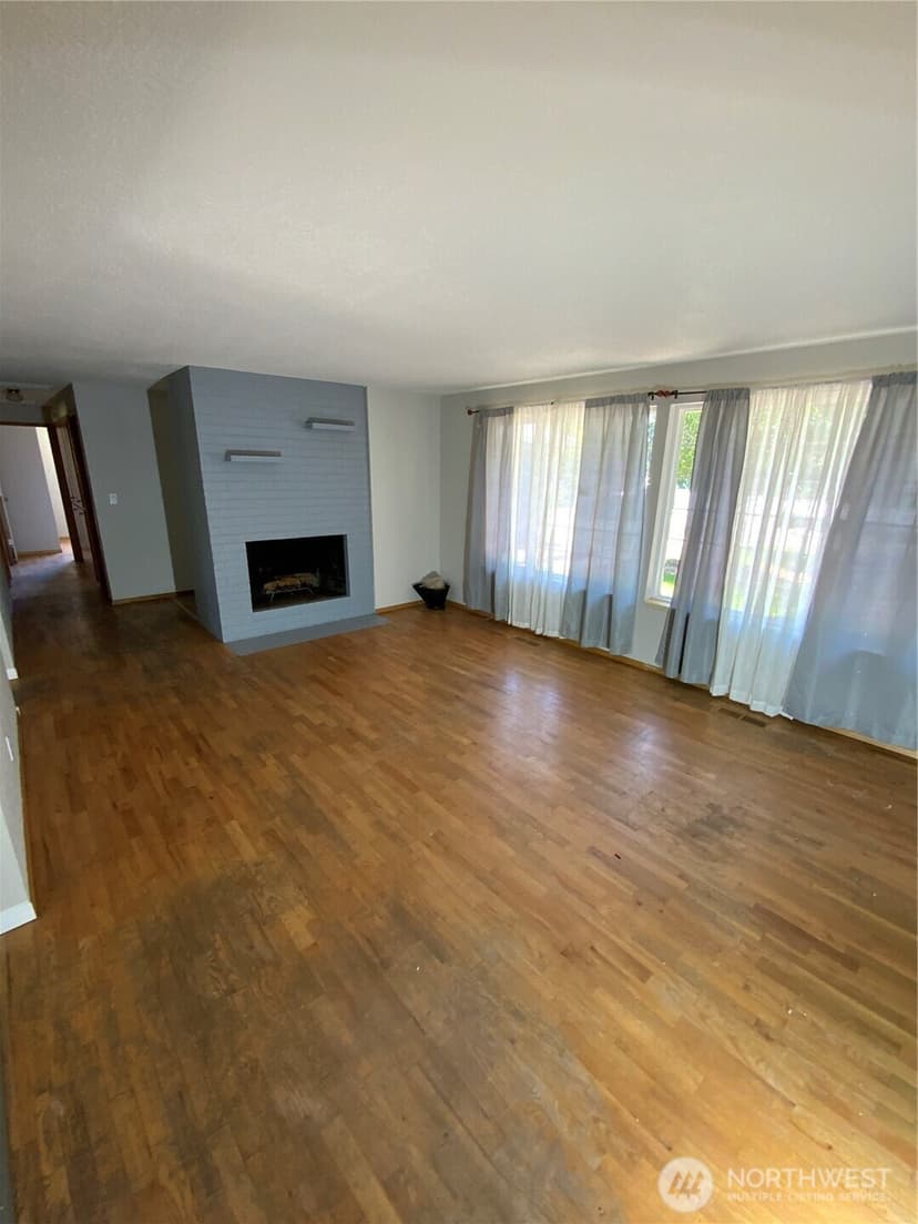 Property photo for 621 Brookdale Road E, Tacoma photo 5