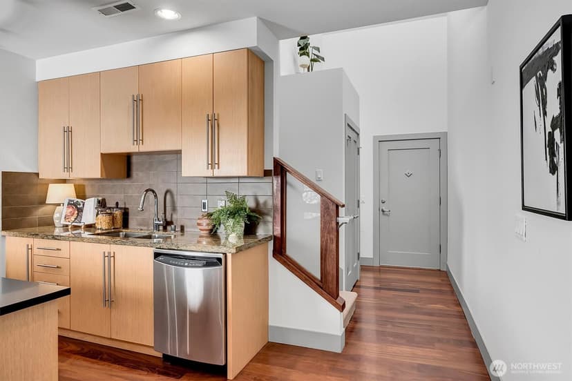 Property photo for 121 S Jackson Street #4, Seattle photo 5
