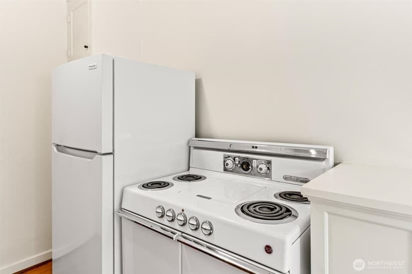 Property photo for 220 W Olympic Place #107, Seattle photo 12