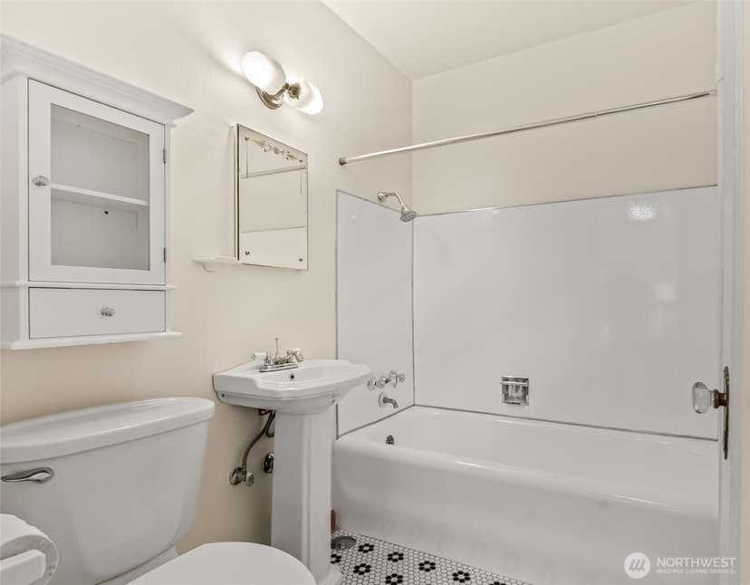 Property photo for 220 W Olympic Place #107, Seattle photo 20