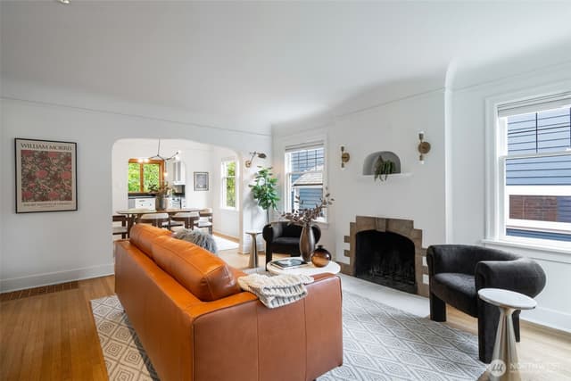 Property photo for 1717 32nd Avenue, Seattle photo 5
