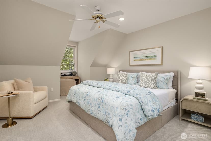 Property photo for 2400 100th Avenue NE, Bellevue photo 22