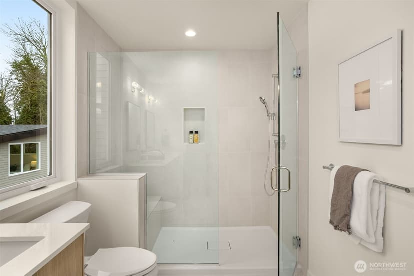 Property photo for 4409 B 21st Avenue SW, Seattle photo 14