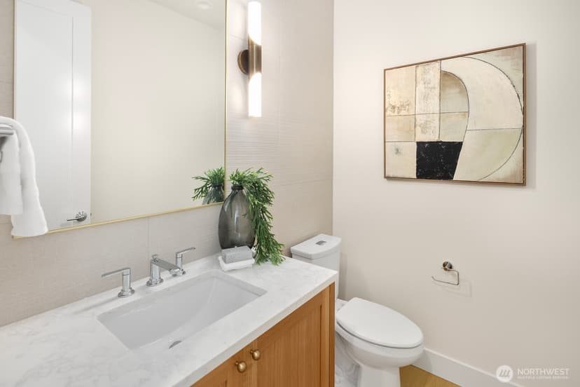 Property photo for 3250 29th Avenue W, Seattle photo 22
