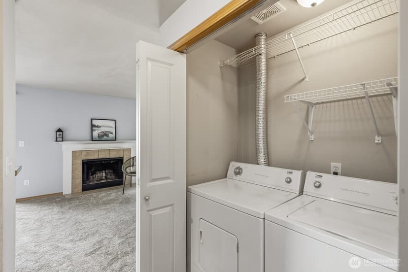 Property photo for 11527 Highway 99 #E-206, Everett photo 21