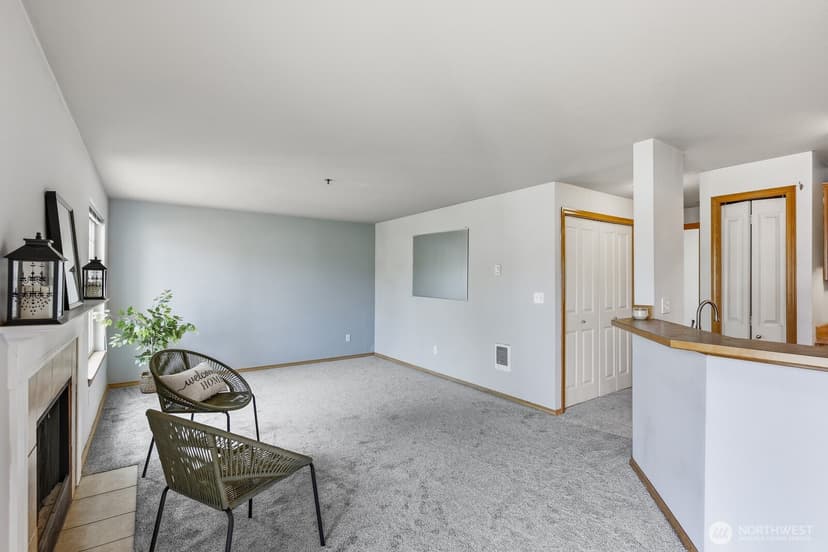 Property photo for 11527 Highway 99 #E-206, Everett photo 14