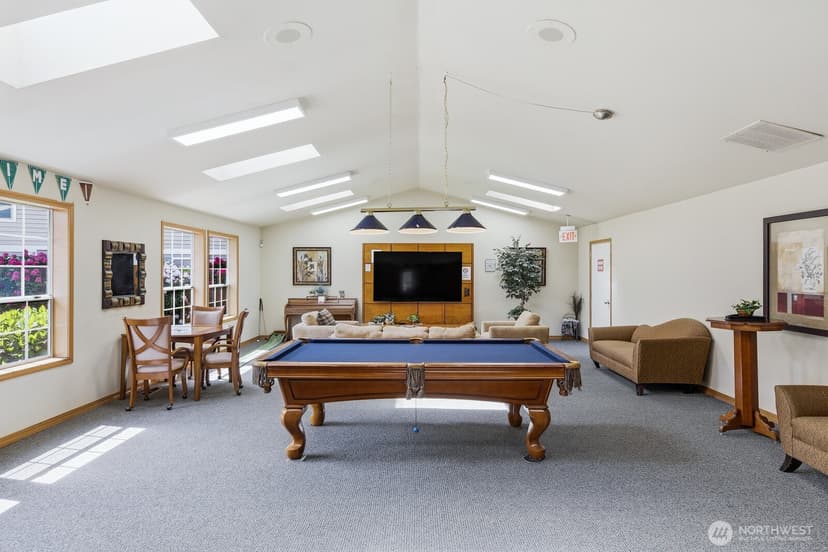 Property photo for 11527 Highway 99 #E-206, Everett photo 5