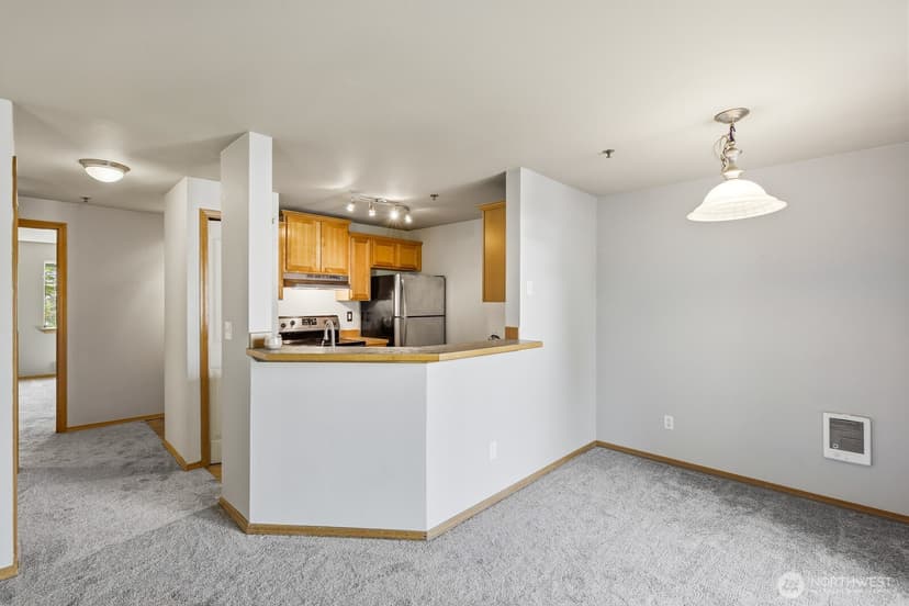 Property photo for 11527 Highway 99 #E-206, Everett photo 15