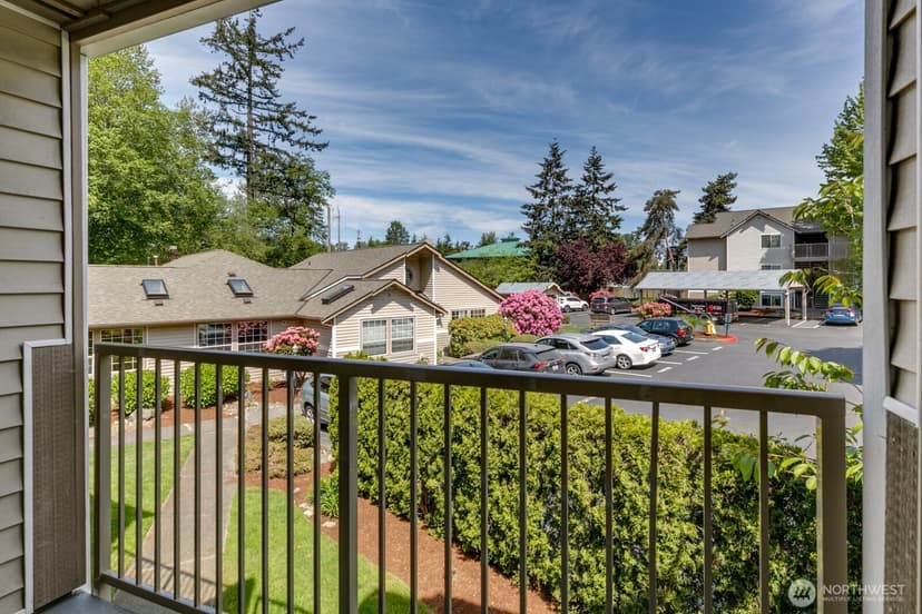 Property photo for 11527 Highway 99 #E-206, Everett photo 18