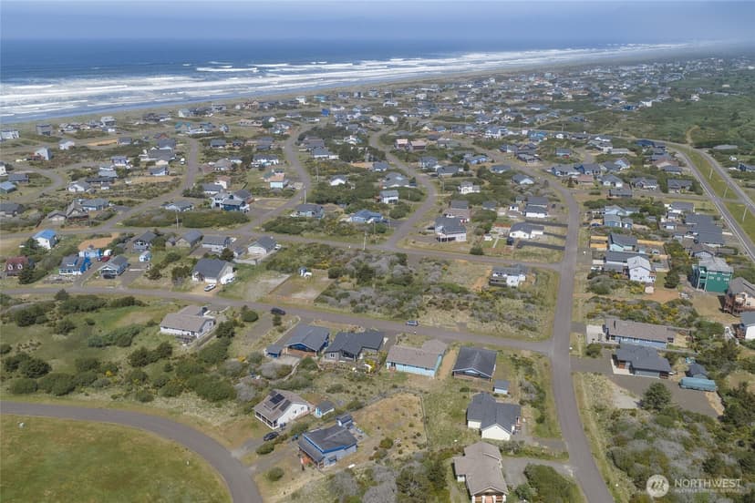 Property photo for 407 N Bel Air Loop SW, Ocean Shores photo 32