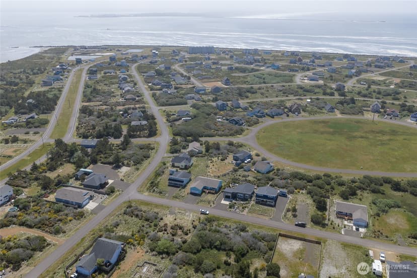 Property photo for 407 N Bel Air Loop SW, Ocean Shores photo 38