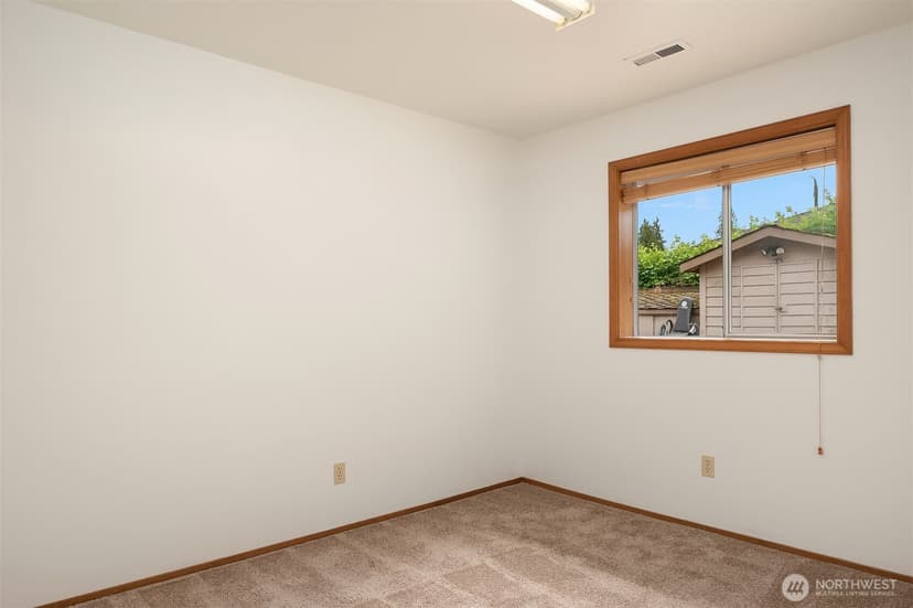 Property photo for 11828 43rd Drive SE, Everett photo 33