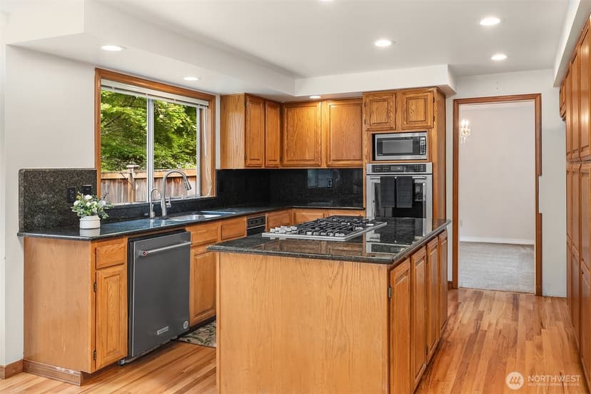 Property photo for 11828 43rd Drive SE, Everett photo 16