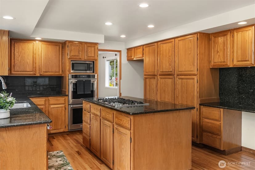 Property photo for 11828 43rd Drive SE, Everett photo 15