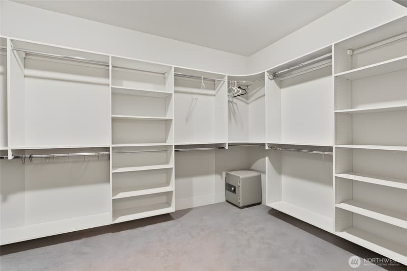 Property photo for 16424 252 Avenue SE, Issaquah photo 19