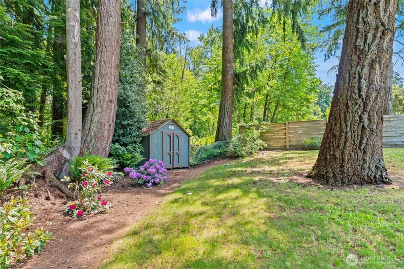 Property photo for 16424 252 Avenue SE, Issaquah photo 37