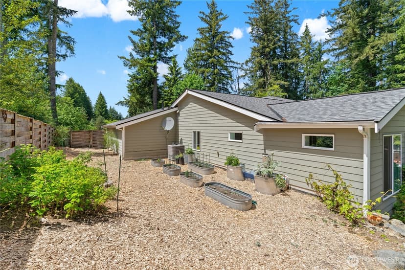 Property photo for 16424 252 Avenue SE, Issaquah photo 35