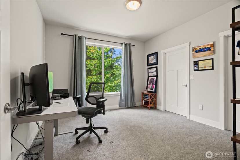 Property photo for 16424 252 Avenue SE, Issaquah photo 24