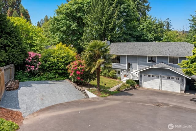 Property photo for 1951 2nd Street, Kirkland photo 2
