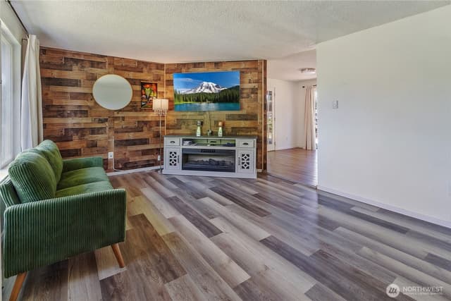 Property photo for 759 134th Street S, Tacoma photo 5