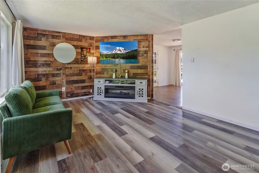 Property photo for 759 134th Street S, Tacoma photo 5