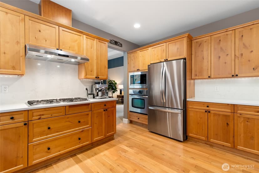 Property photo for 9204 234th Place SW, Edmonds photo 7