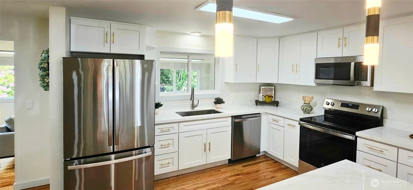 Property photo for 11801 28th Avenue E, Tacoma photo 10