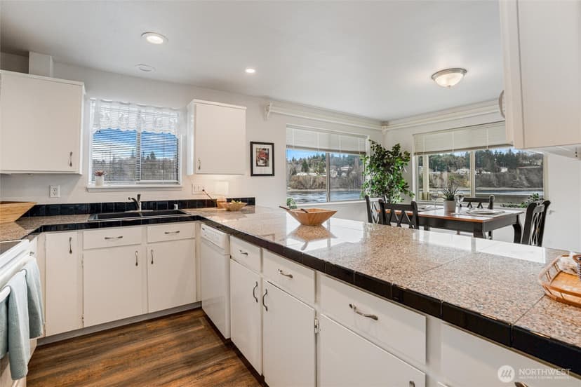 Property photo for 1735 Park Avenue #B201, Bremerton photo 17