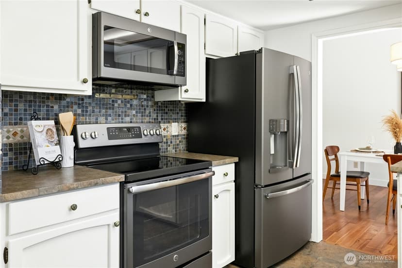 Property photo for 2051 NE Bartre Court, Poulsbo photo 10