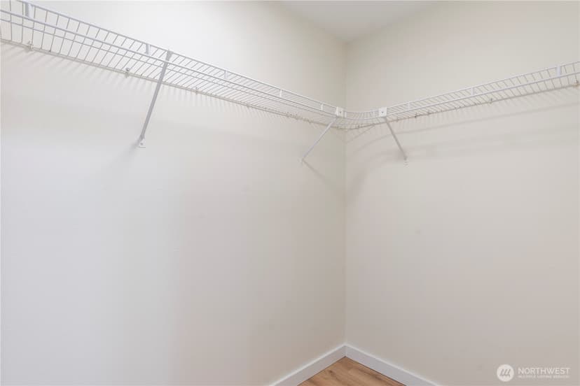 Property photo for 11706 Admiralty Way #B, Everett photo 24