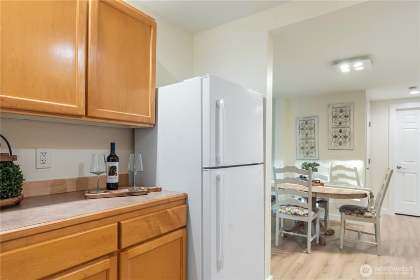 Property photo for 11706 Admiralty Way #B, Everett photo 13