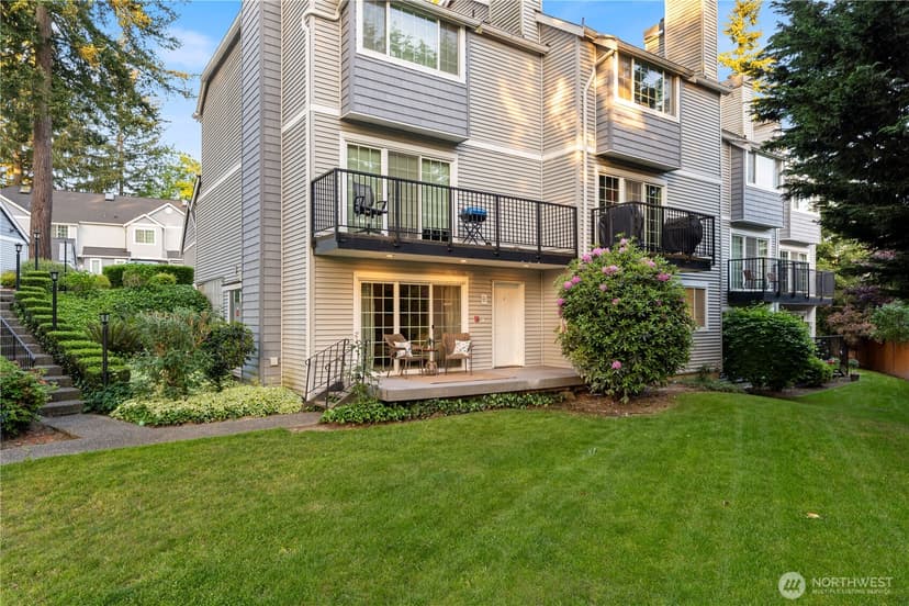 Property photo for 11706 Admiralty Way #B, Everett photo 29