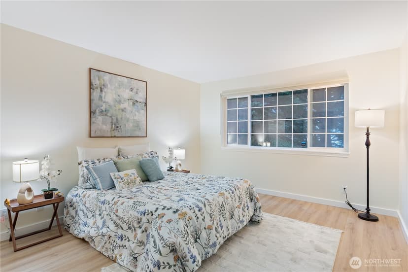 Property photo for 11706 Admiralty Way #B, Everett photo 14