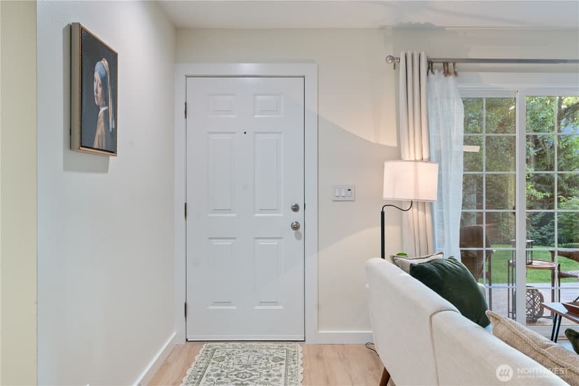 Property photo for 11706 Admiralty Way #B, Everett photo 27
